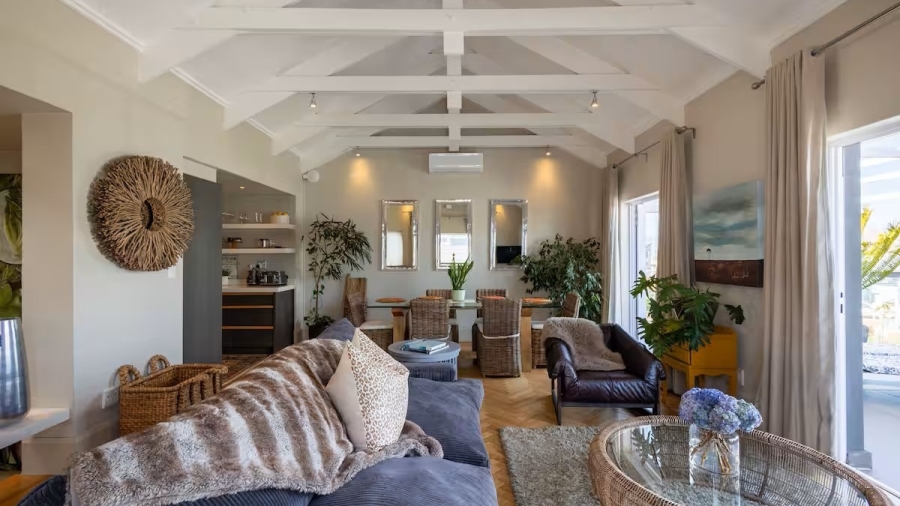 To Let 1 Bedroom Property for Rent in Thesen Islands Western Cape